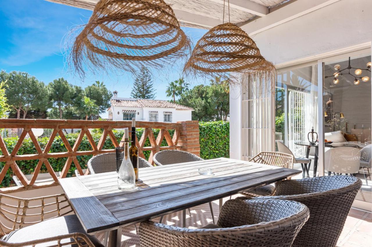 Stunning Townhouse With Pool In Riviera Del Sol By Costarentals - Ref 199 Sitio de Calahonda Kültér fotó